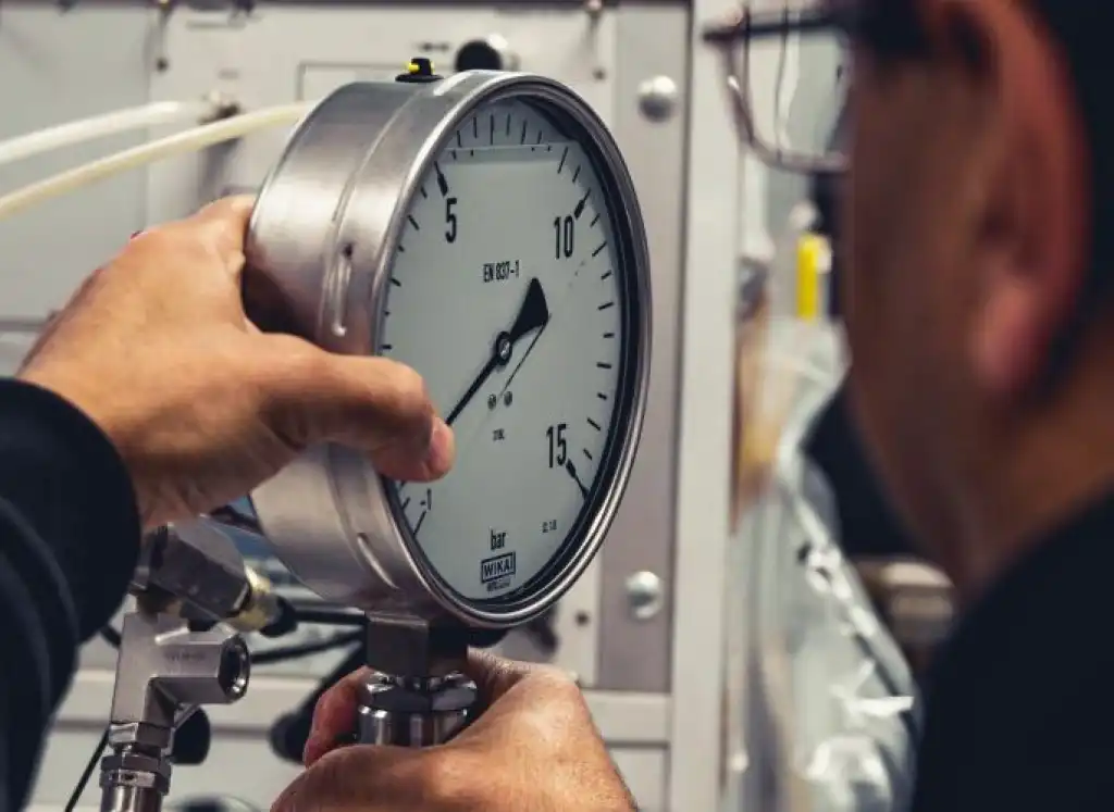 Reliability and Accuracy of Measuring Instruments: the Importance of Calibration and Adjustment – Penalties for Non-Compliance